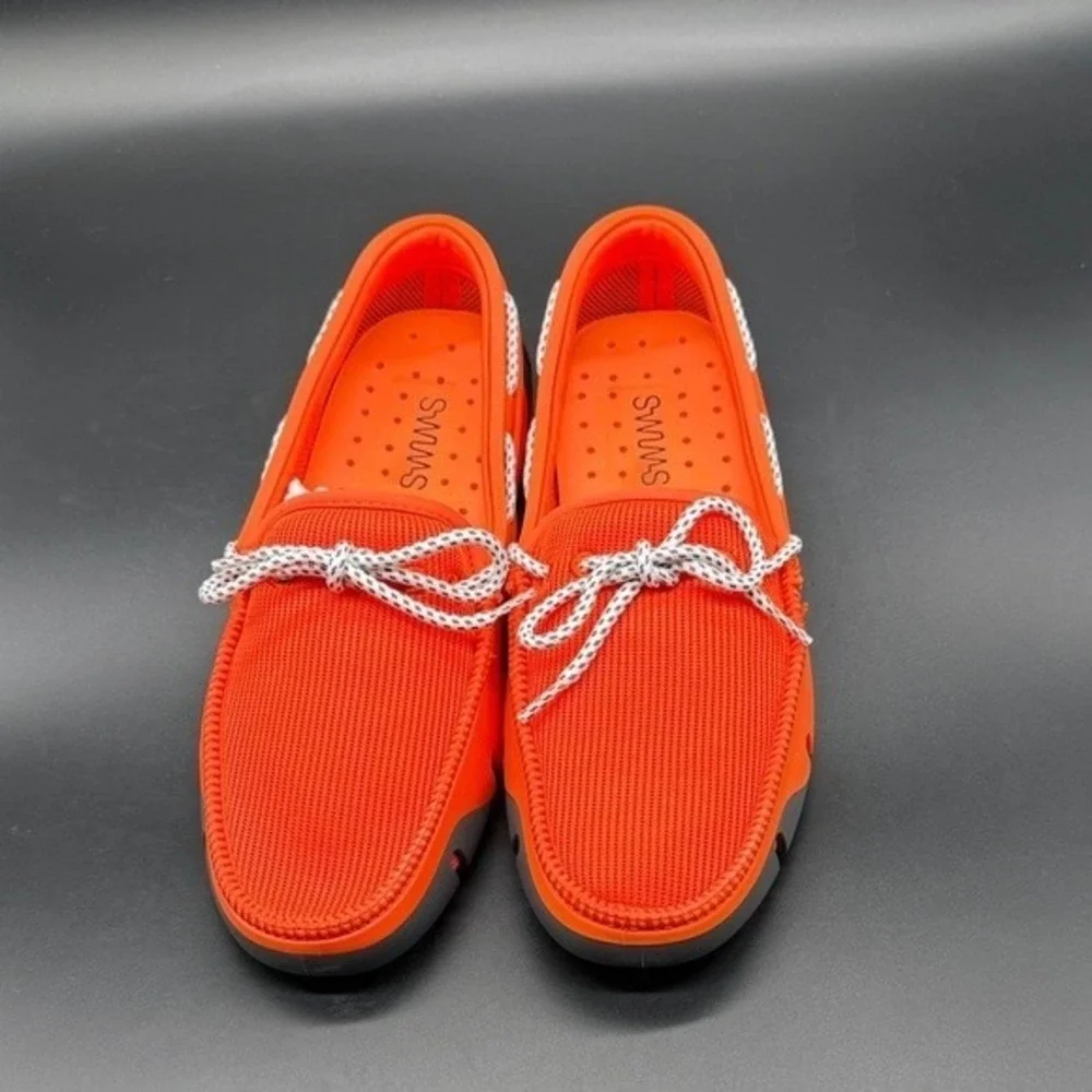Swims beach lace